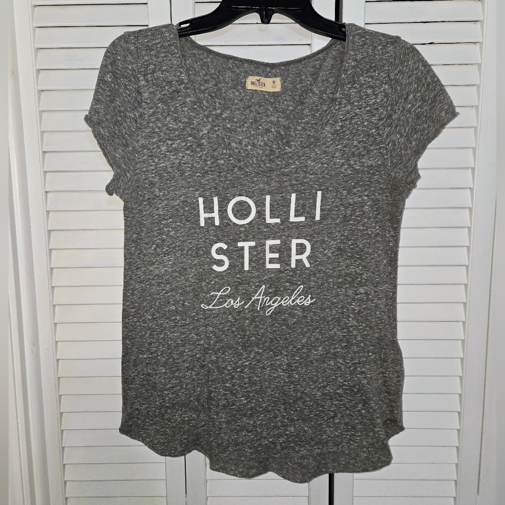 Hollister Women's M Gray Heathered Tee